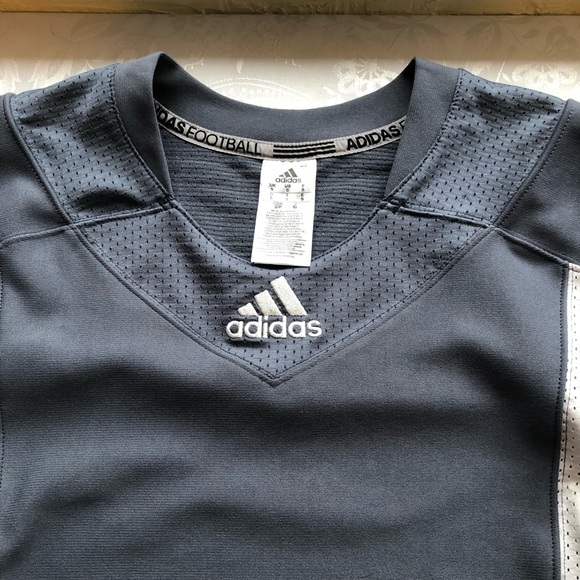 Adidas Men’s Size S Tech-Fit Hyped Football Mesh Shirt Gray/White Jersey Elastic - Picture 3 of 16